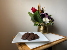 Load image into Gallery viewer, Stay Golden Bqt
